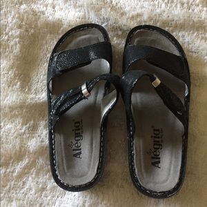 Algeria sandals